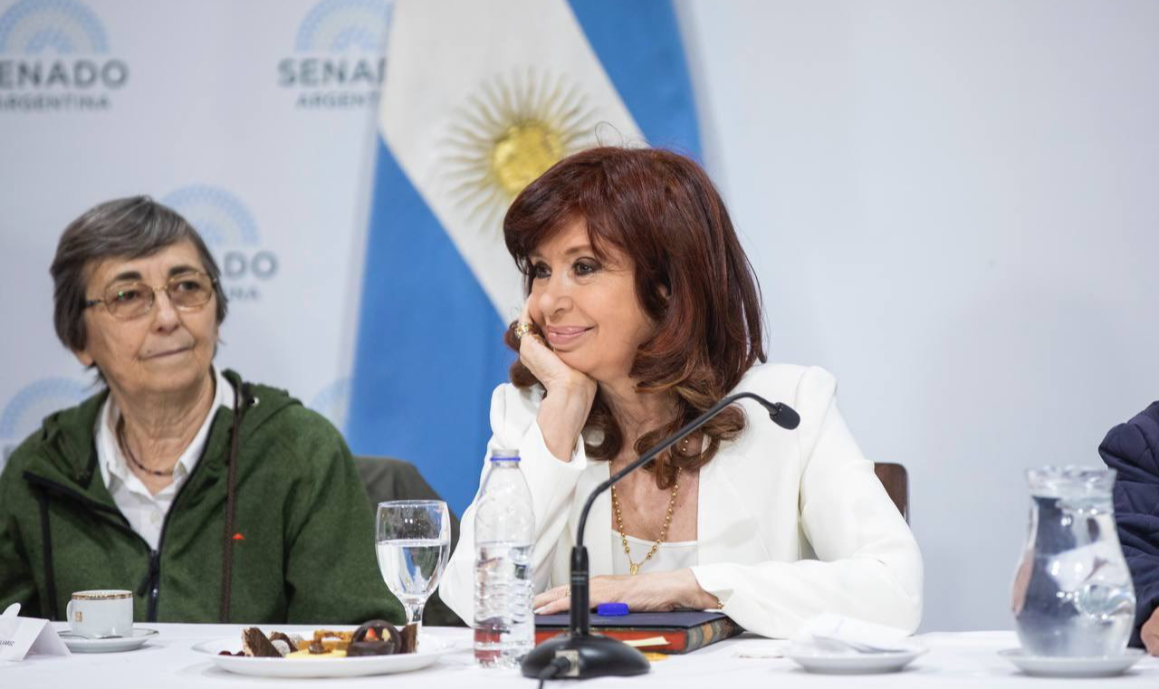 Vice-presidenta argentina reuniu organizações católicas no Senado e apontou atentado como ruptura de pacto social