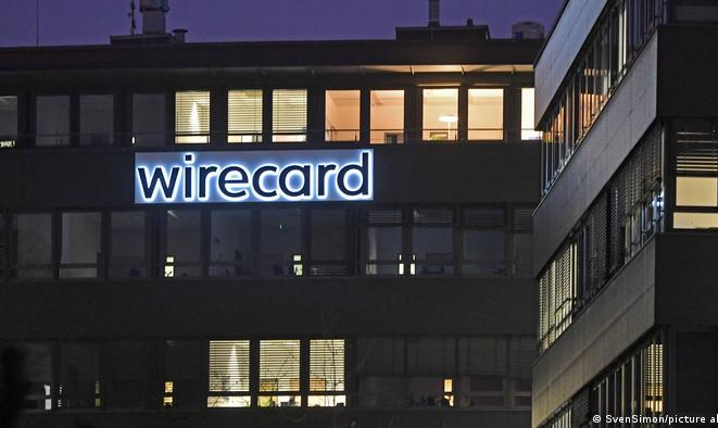 Dois anos após colapso da Wirecard, três ex-executivos da empresa enfrentam uma série de acusações. Fintech teria fraudado balanços para enganar investidores e credores