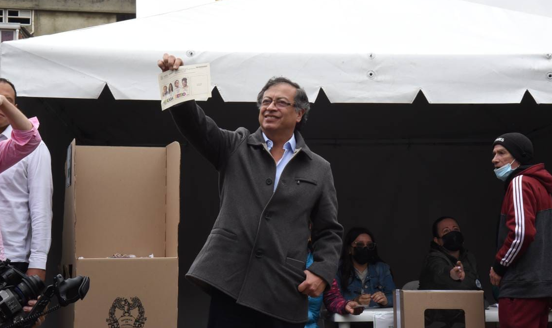 Ex-prefeito de Bogotá, que lidera coalizão Pacto Histórico, será o primeiro chefe de Estado do campo progressista na história do país