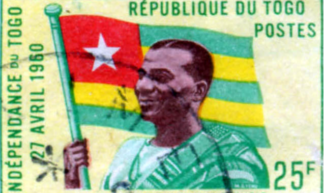 Sob controle da ONU, Togo adquire independência por meio de acordo com a administração colonial; Sylvanus Olympio torna-se presidente