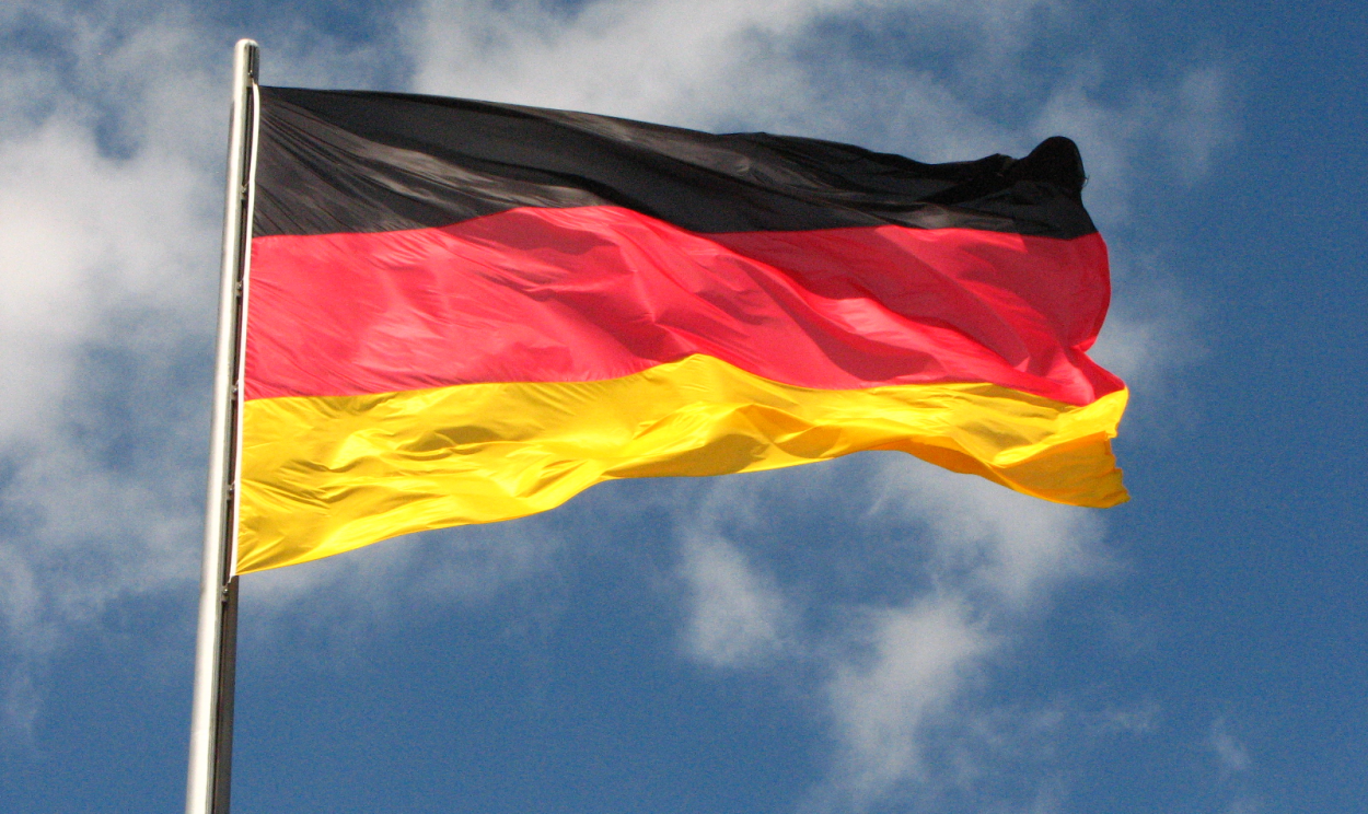 Governo alemão promove encontro ministerial de dois dias nos arredores de Berlim;  evento visa achar saída para quedas que assolam economia do país