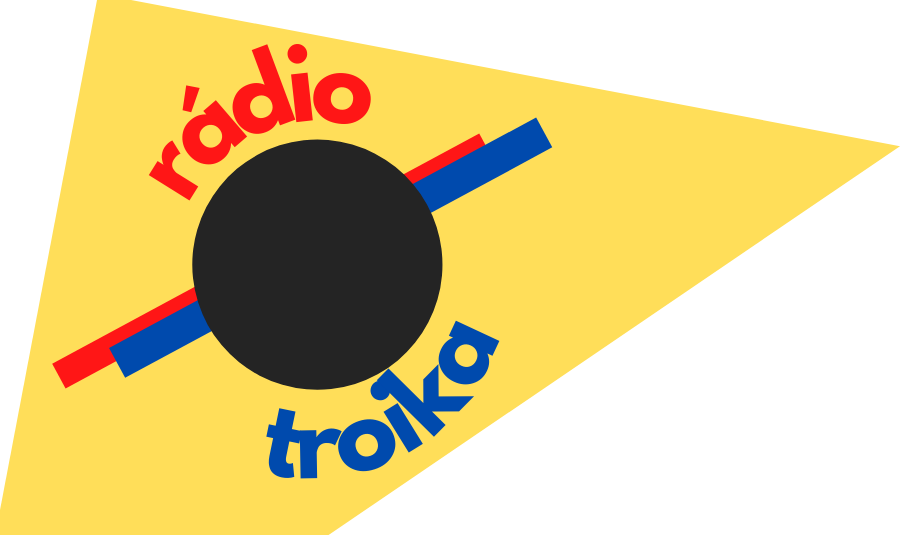 Podcast 'Rádio Troika' pode ser acompanhado em diferentes plataformas digitais e ainda pelo canal de Opera Mundi no Youtube; saiba como ouvir