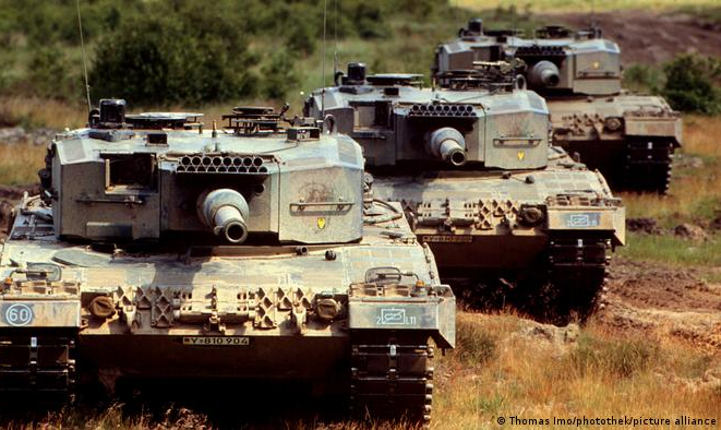 Alemanha, Dinamarca e Holanda vão ceder a Kiev antigos blindados Leopard 1, que devem começar a ser entregues nos próximos meses; Rússia critica apoio e fala em escalada 'imprevisível'