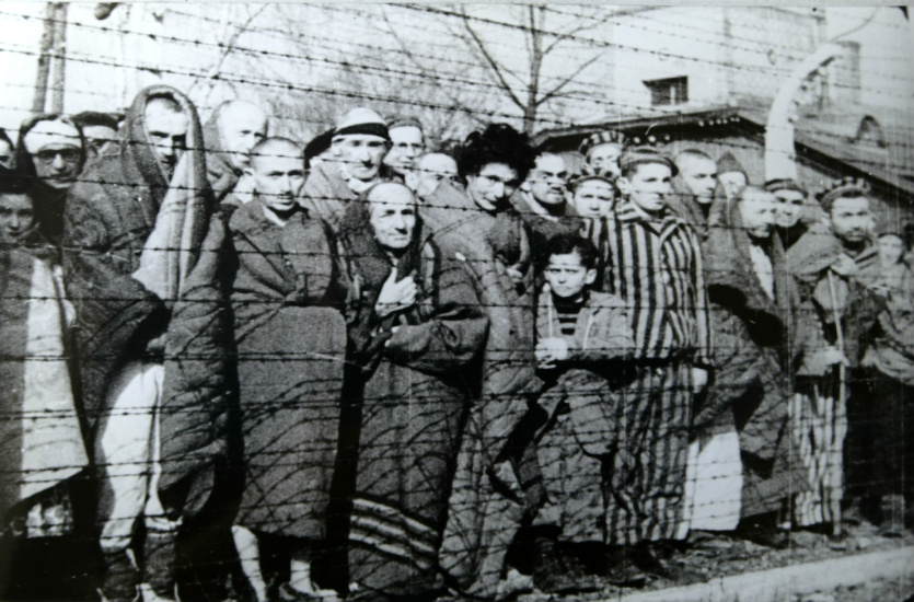 No auge do Holocausto eram assassinadas 6 mil pessoas por dia no local que se tornou sinônimo do genocídio contra judeus, ciganos e outros grupos