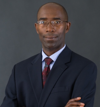 Léonce Ndikumana, autor do artigo e membro da Comissão Independente pela Reforma da Taxação Corporativa Internacional (Foto: Divulgação)