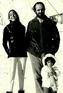 José Serra durante exílio no Chile, com a esposa Mónica Allende