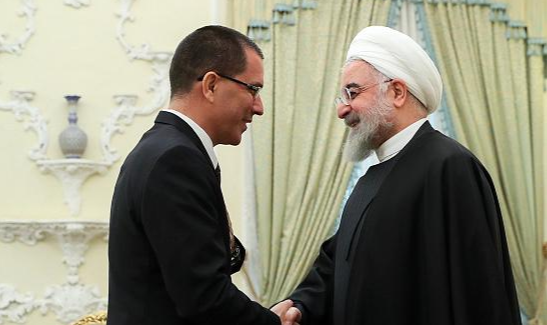 Jorge Arreaza permaneceu por três dias no país persa e se encontrou com o ministro das Relações Exteriores, Javad Zarif, e com o presidente Hassan Rouhani; conversas trataram de cooperações e estratégias bilaterais entre Venezuela e Irã