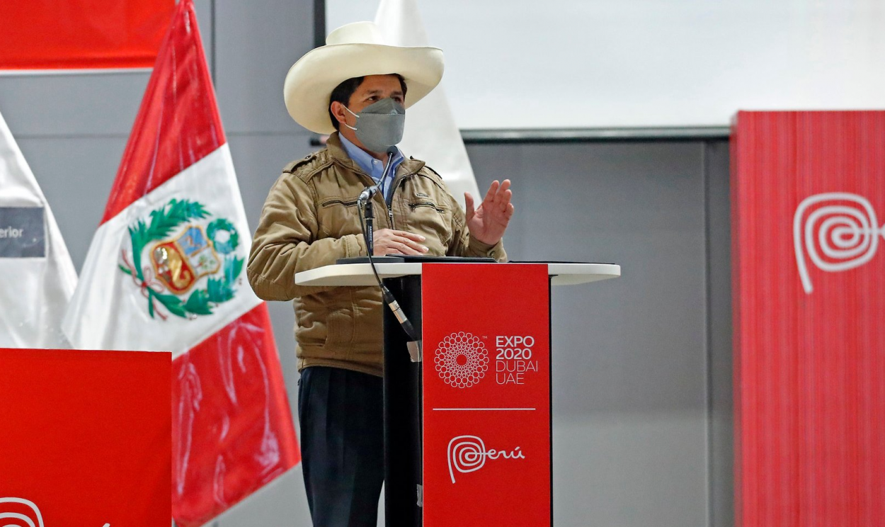 Em primeiro discurso oficial um mês e meio após a posse, presidente peruano assegura que irá manter plano de governo