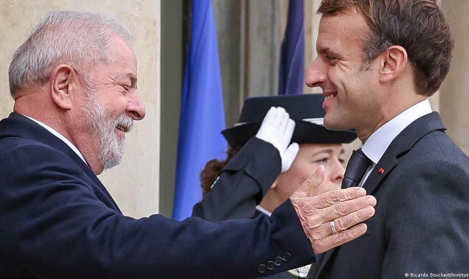 Por telefone, presidentes do Brasil e da França trataram também de riscos à democracia colocados pela extrema direita e da guerra na Ucrânia