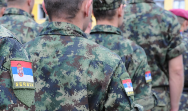Presidente Aleksandar Vucic disse que enviará tropas da chamada Unidade Especial para defender as comunidades sérvias que vivem na região