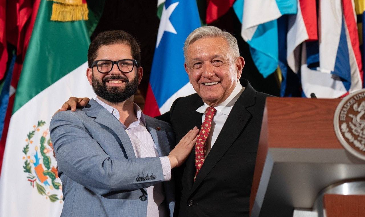 Gabriel Boric (Chile) e Andrés Manuel López Obrador (México) reuniram-se nesta quinta-feira (24/11) no país sul-americano