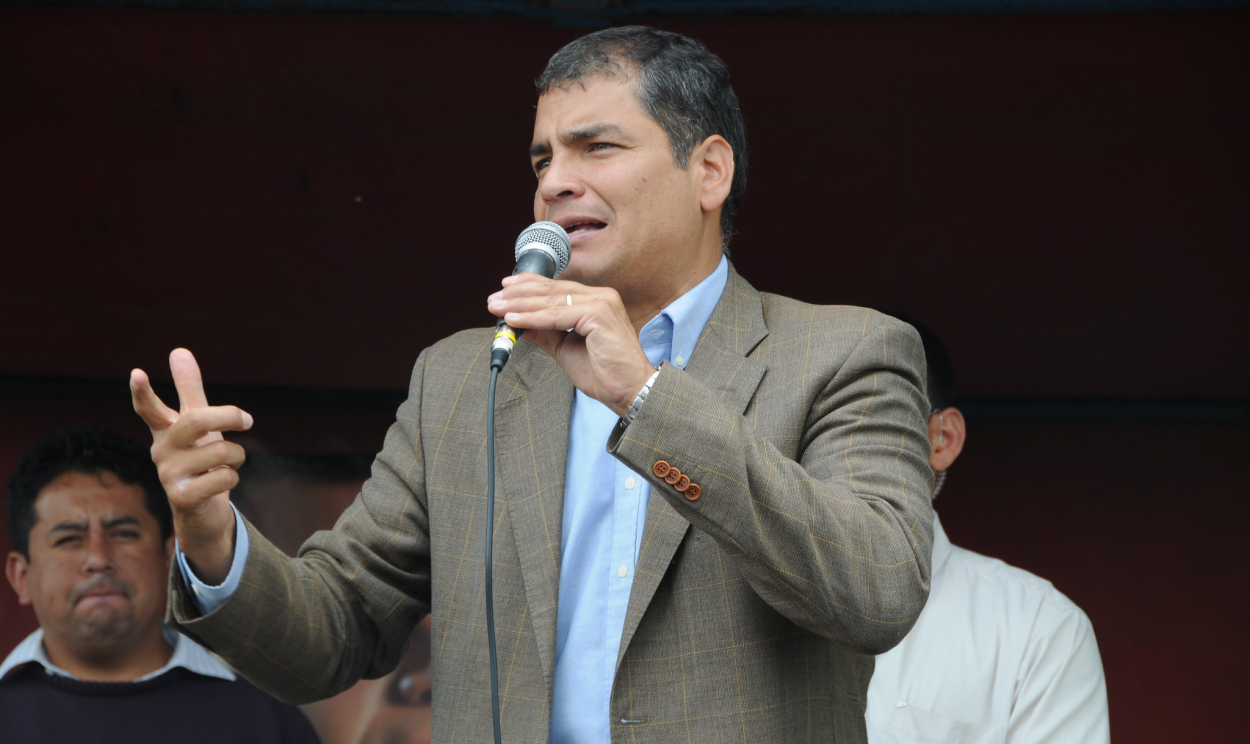 'Contradição do sistema atual é que sua sede está em Washington', defende o ex-presidente do Equador