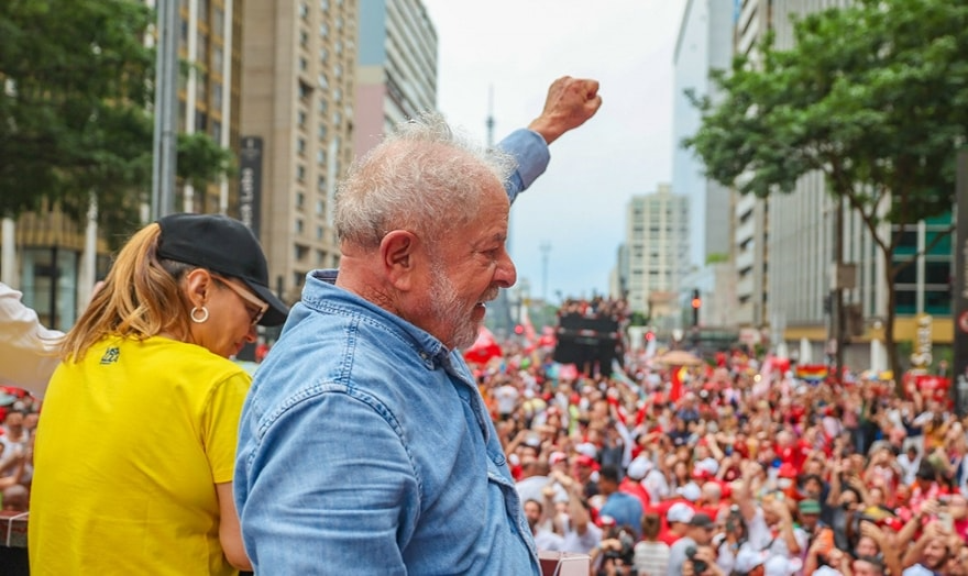A imprensa internacional repercute a vitória de Lula no segundo turno das eleições presidenciais no Brasil