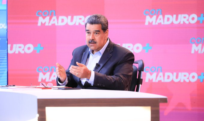 Caracas recordou que parte dos recursos serão usados em programas sociais; conferência realizada em Bogotá é encabeçada pelo presidente colombiano Gustavo Petro e tem Celso Amorim como um dos mediadores