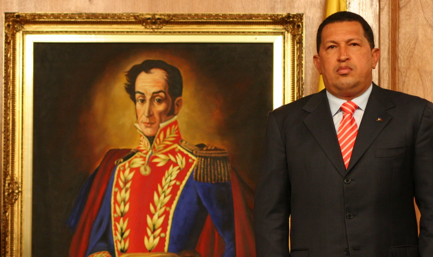 Ideias do líder da independência do país no século 19 são reivindicadas pelo projeto bolivariano iniciado por Chávez