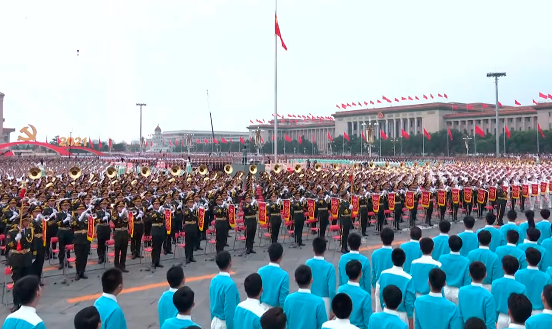 Partido comemorou centenário com desfile na praça Tiananmen; segundo líder chinês, 'nova era chegou', e país não vai tolerar 'ensinamentos arrogantes'
