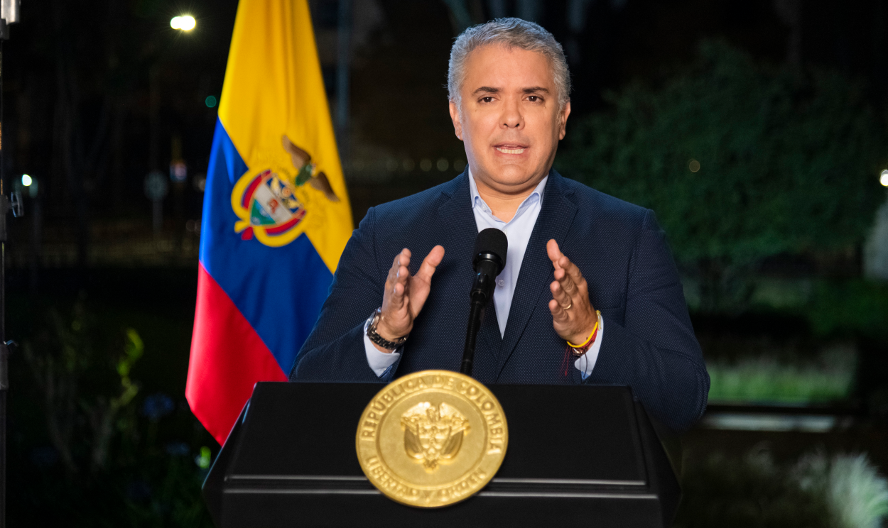 Apesar de repressão ter deixado mortos e diversos desaparecidos, presidente colombiano diz que bloqueio de vias é 'sabotagem' e quer desobstrui-las