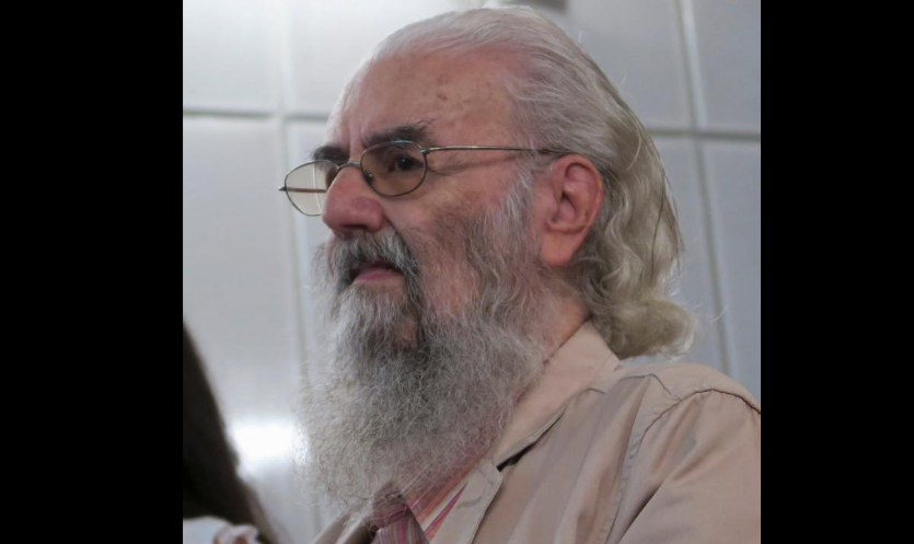 Poeta português morreu neste sábado, em São Paulo, aos 88 anos; foi pioneiro da poesia experimental portuguesa