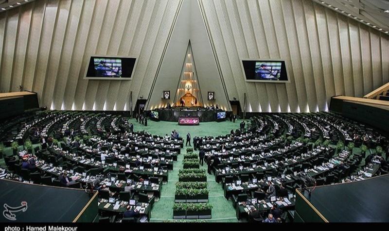 Moção aprovada por unanimidade determina que governo iraniano destine 200 milhões de euros do orçamento para fortalecer defesa do país