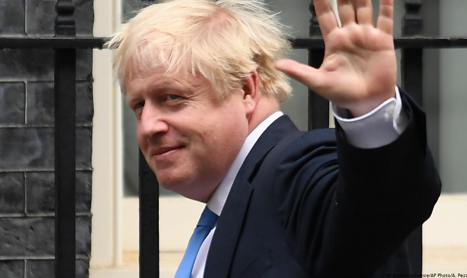 Prefeitura de Londres pede abertura de inquérito contra primeiro-ministro britânico por abuso de poder ao beneficiar, supostamente, empresária americana durante seu mandato como prefeito londrino entre 2008 e 2016