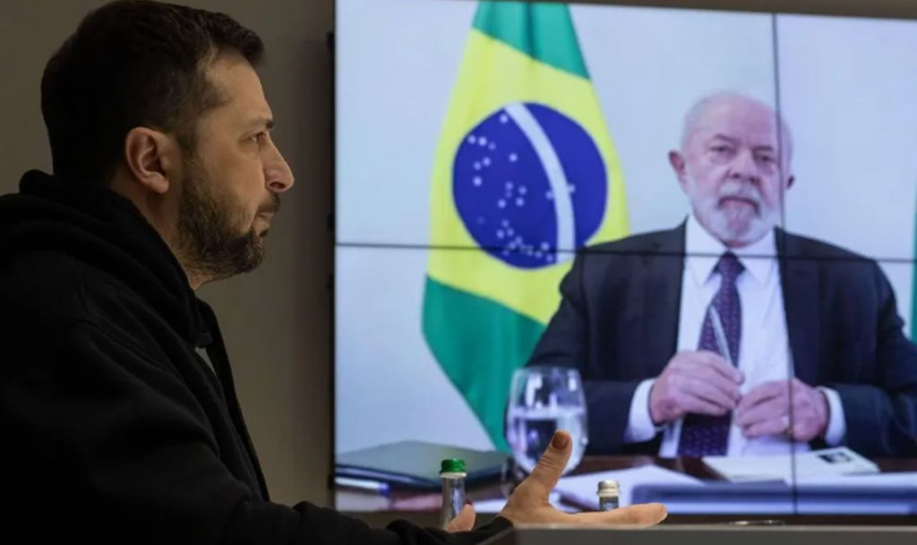 Mandatário ucraniano disse que brasileiro precisa de ‘compreensão maior do mundo’, embora crítica ignore o fato do Brasil, que já votou contra a Rússia na ONU, buscar equilíbrio entre as partes e diálogos para paz