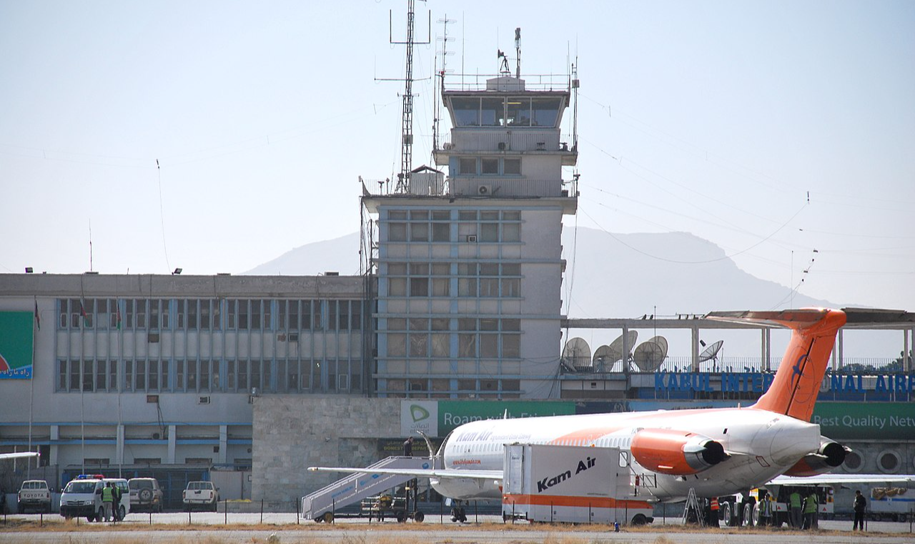 Desde que o grupo tomou a capital, as novas autoridades afegãs tentavam retomar as operações no aeroporto, com a ajuda técnica do Catar e de outros países