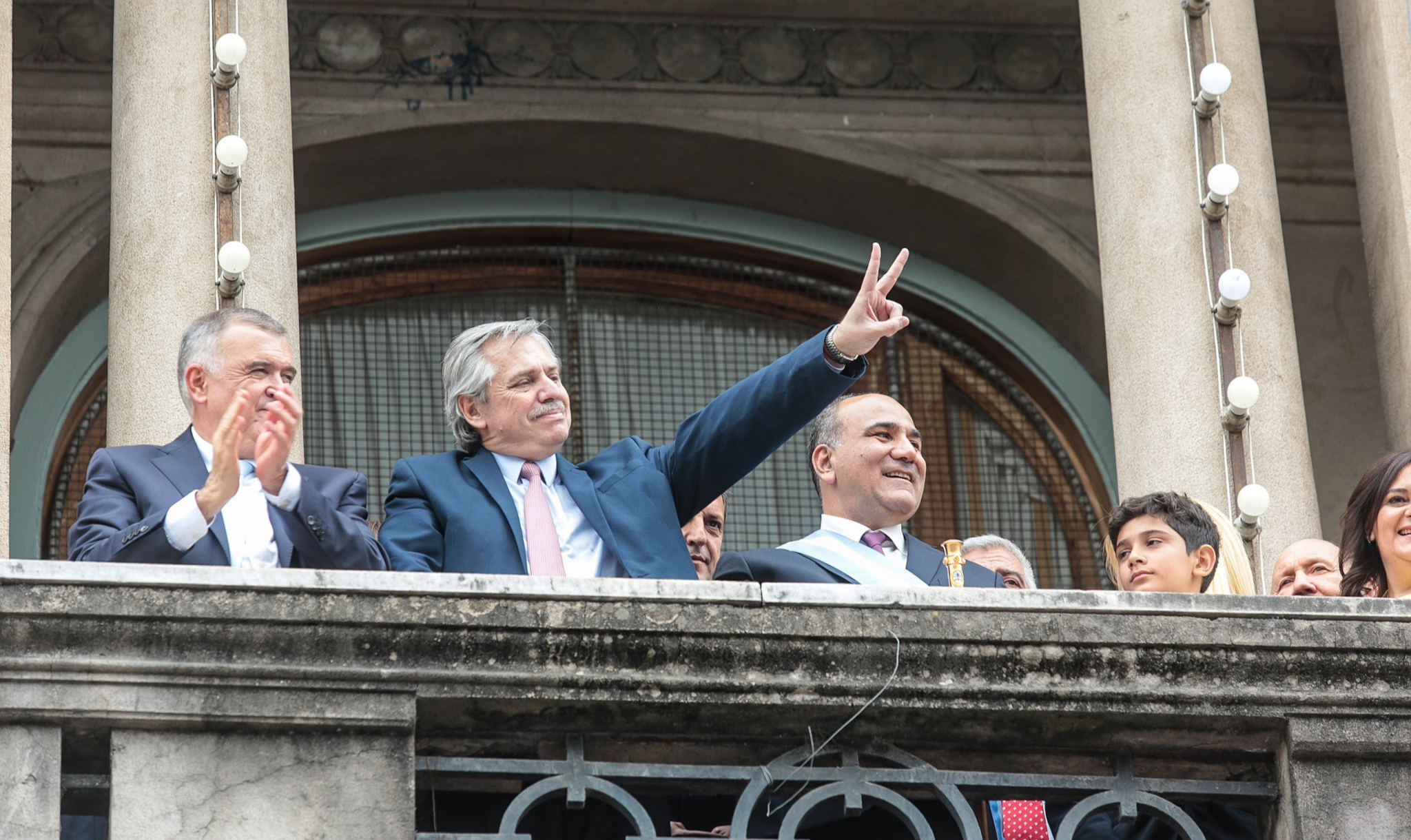 Presidente eleito compareceu a Tucumán e discursou para uma plateia formada por parlamentares peronistas e sindicalistas; foi a primeira aparição pública de Fernández após as eleições