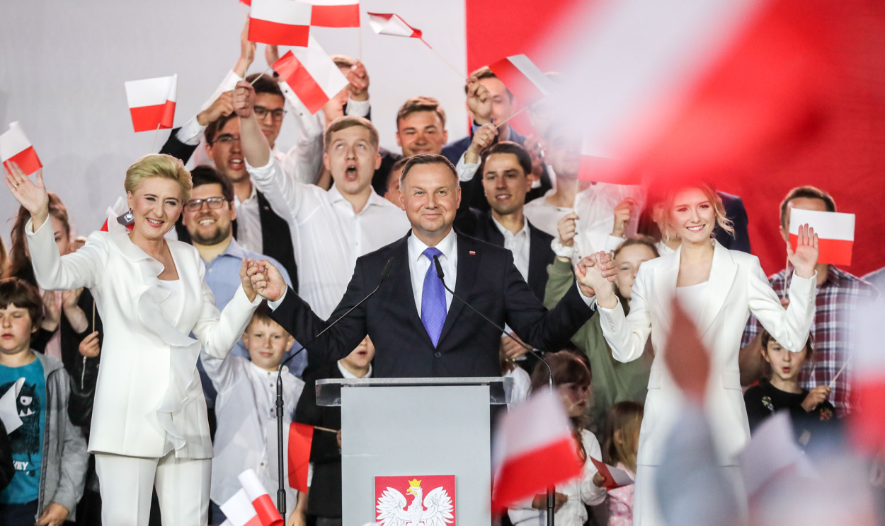 Andrzej Duda derrotou Rafal Trzaskowski, prefeito de Varsóvia, com apenas 500 mil votos de vantagem