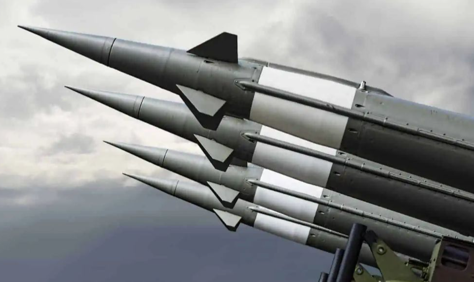 Com 5 mil ogivas nucleares cada, um número estável, os Estados Unidos e a Rússia ainda possuem 90% das armas nucleares do mundo