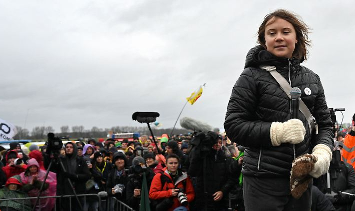 Protesto em Lützerath, no oeste do país, encabeçado pela militante ecologista Greta Thunberg, reuniu cerca de 35 mil manifestantes