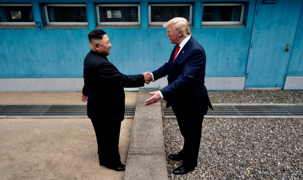 Kim Jong-Un explica que está disposto a reencontrar o presidente norte-americano para discutir a desnuclearização da península, cujas negociações estão paralisadas
