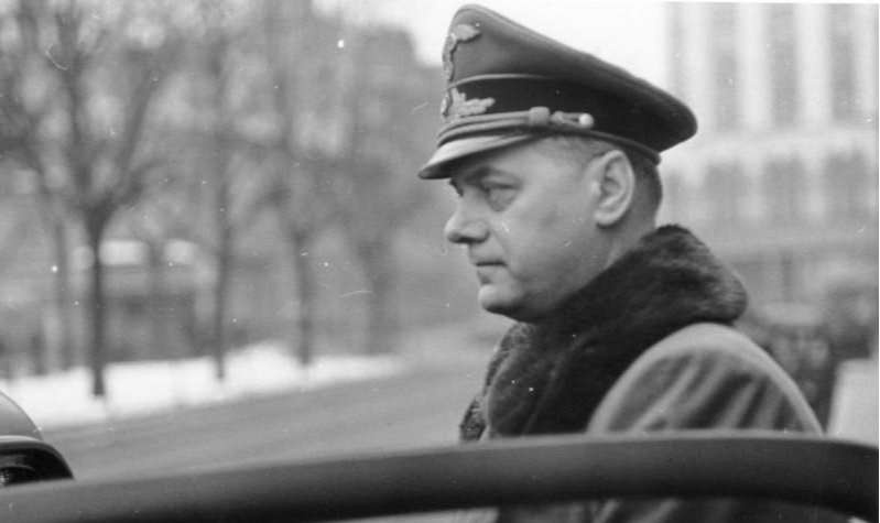 Líder nazista substituiu Hitler quando este estava preso; Rosenberg foi considerado culpado de crime de guerra e condenado à morte por enforcamento