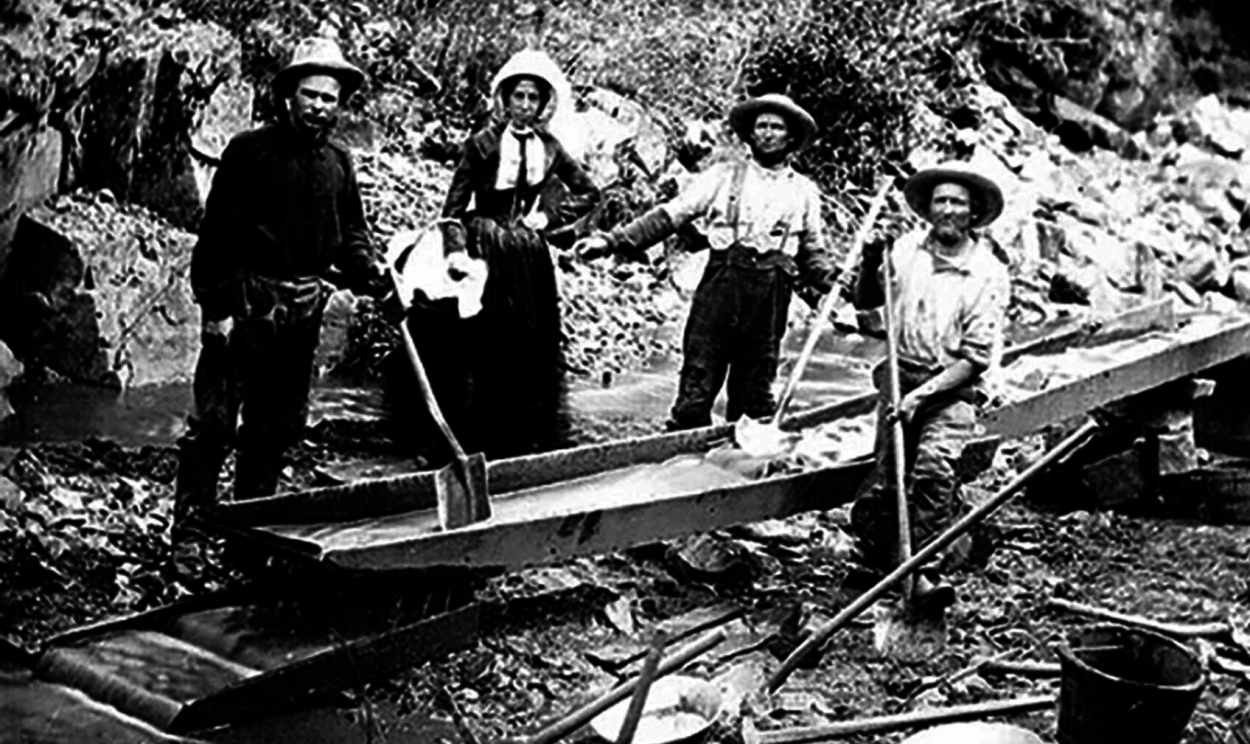 Imigrante suíço descobriria o metal ao escavar um raso canal em sua propriedade, na Califórnia; em poucos meses, a maior corrida ao ouro tinha início