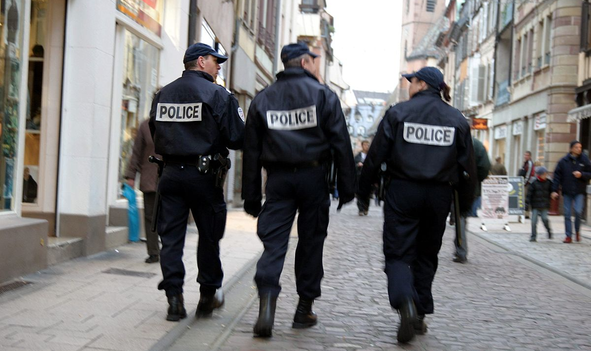 Quatro supostos militantes de ultradireita foram indiciados nesta sexta-feira (16/12) em Lyon, no leste da França