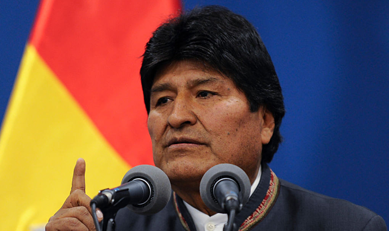 México enviou um avião para tirar Evo Morales da Bolívia em novembro de 2019 e ofereceu asilo político ao ex-presidente