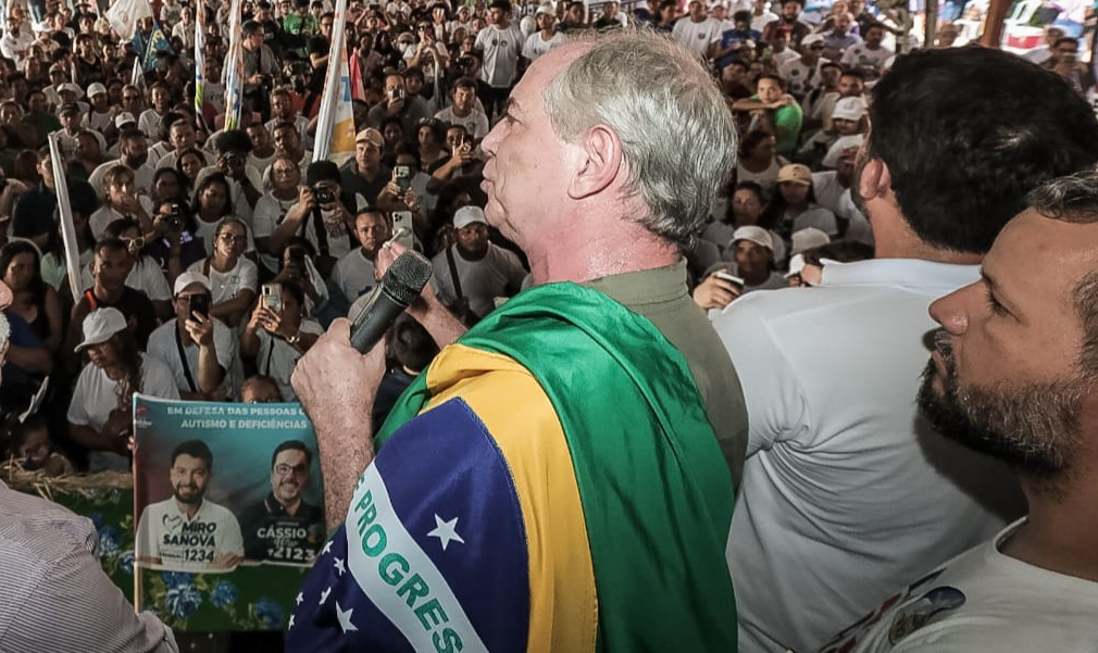 Em carta aberta, políticos, intelectuais e militantes da América Latina afirmam que eleição brasileira é uma escolha 'entre o fascismo e a democracia'