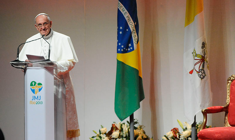 A poucos dias das eleições, organizações de direitos humanos denunciam fome, racismo e crimes contra minorias no Brasil em cartas enviadas a chefe da Igreja Católica