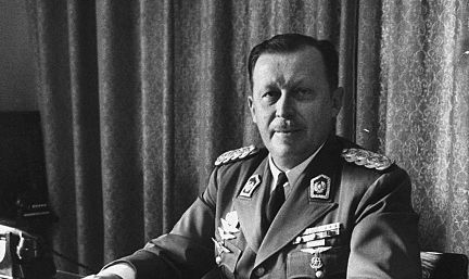Alfredo Stroessner, ditador militar paraguaio que, junto com outros governos da época, apoiou execução da Operação Condor na região latino-americana