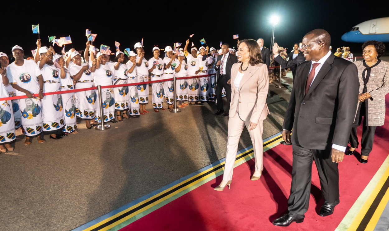 Viagem dá seguimento à Cúpula Estados Unidos-África, durante a qual Joe Biden prometeu comprometimento mais importante de Washington na África
