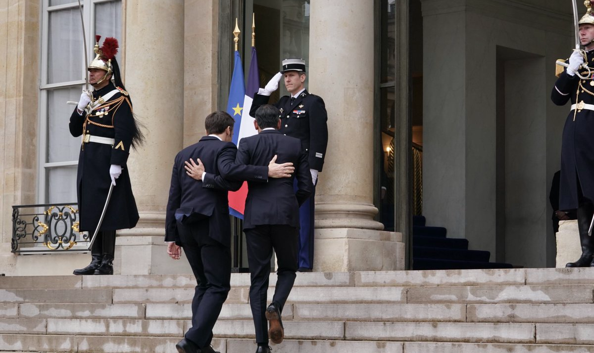 Jornais franceses desta sexta-feira (10/03) destacam visita do primeiro-ministro do Reino Unido a Paris para uma cúpula franco-britânica