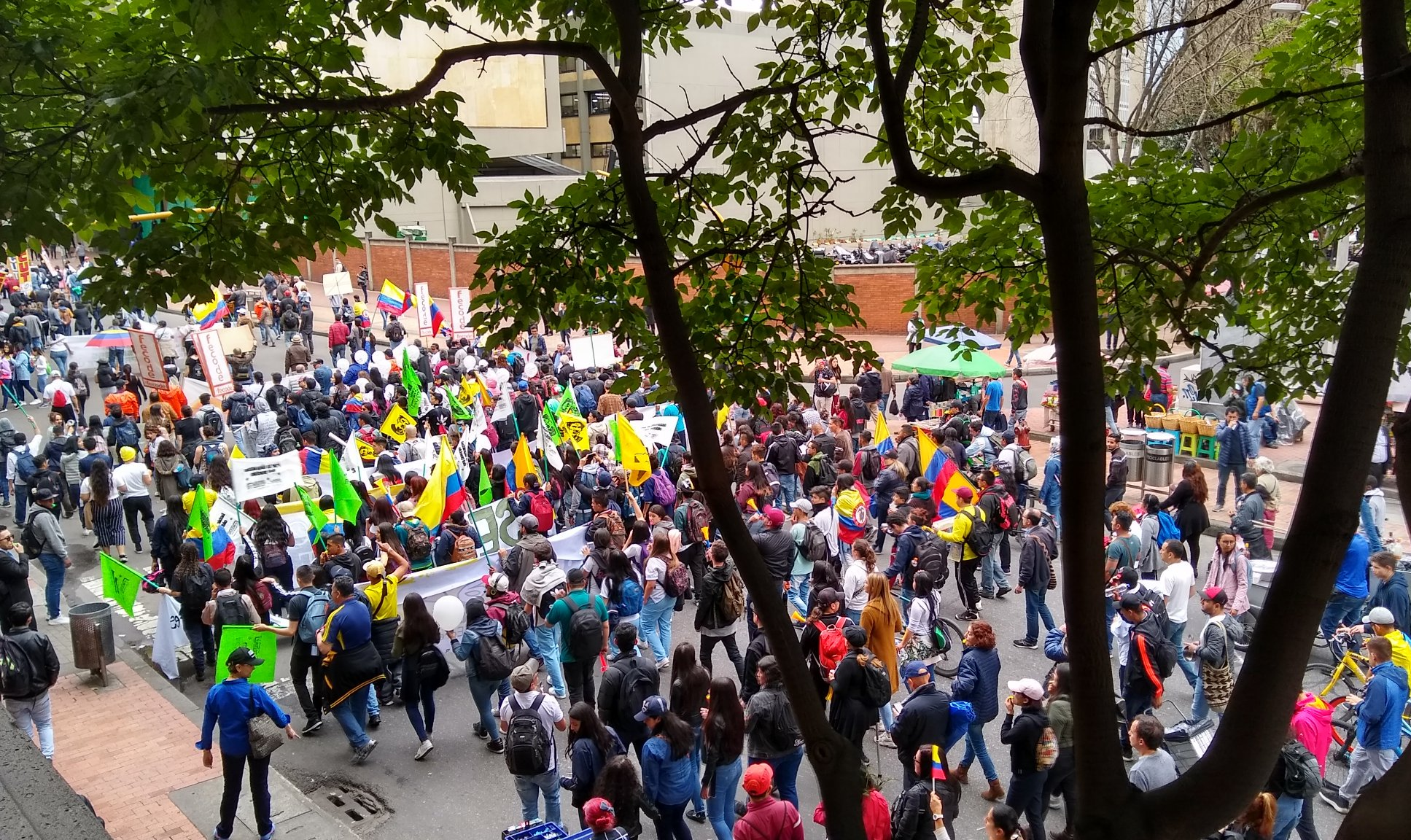 Presidente da CUT, Diógenes Orjuela, esclareceu que o dia de manifestações continua, mesmo em diálogo com o governo
