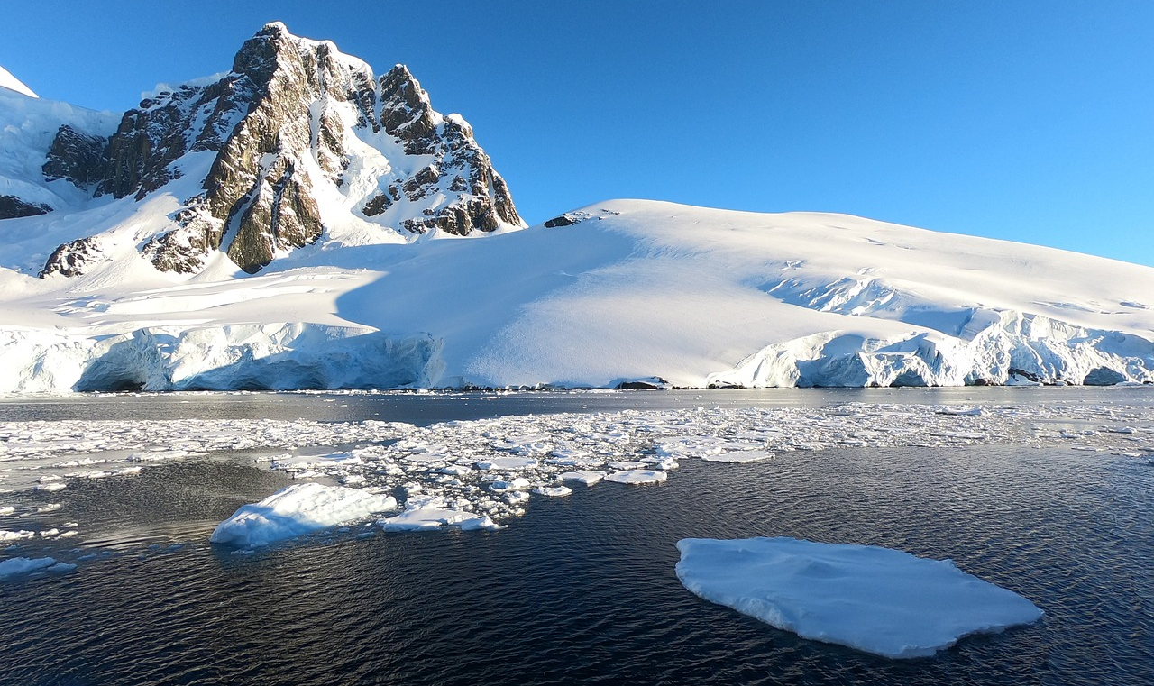 Gelo marinho do continente polar encolheu 2,6 milhões de km2 este ano, o equivalente a todo o território da Argentina
