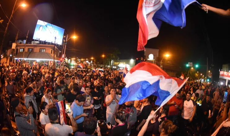 Maioria de manifestantes são eleitores do candidato Payo Cubas, representante do partido de extrema-direita Cruzada Nacional
