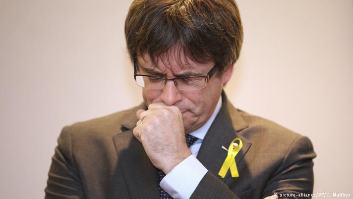 Carles Puigdemont, principal nome do movimento independentista da Catalunha, é detido na fronteira com a Dinamarca