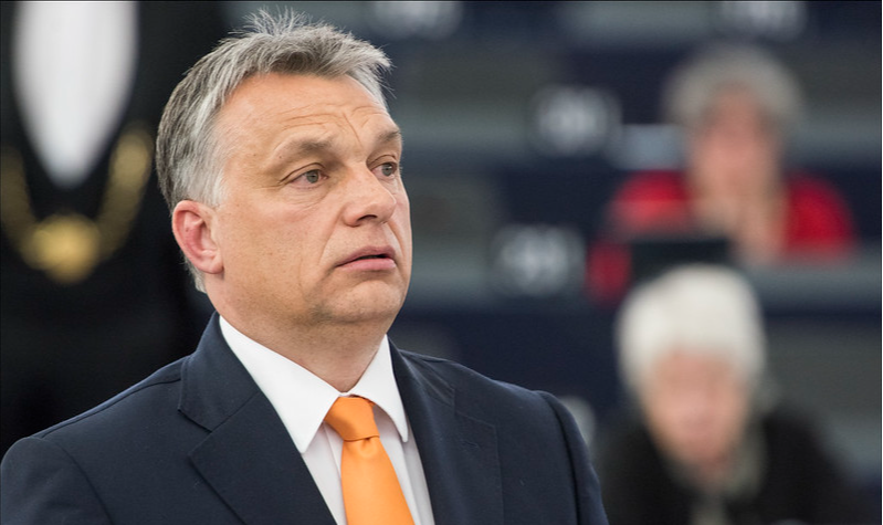 Chancelaria ucraniana criticou as declarações, afirmando que Budapeste está tentando minimizar a eficácia das sanções