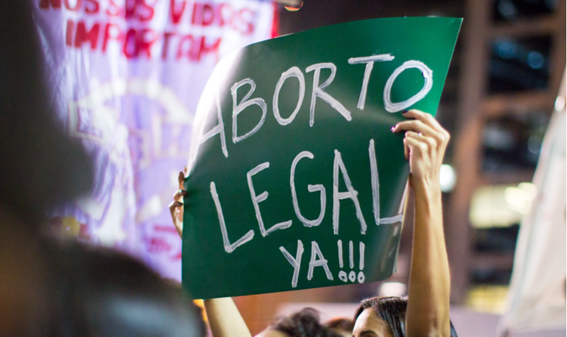 Projeto de lei permite a interrupção da gravidez até a 12ª semana de gestação; direito já é legalizado em Oaxaca e na Cidade do México
