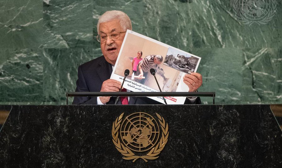 Mahmoud Abbas pediu publicamente que o governo israelense assuma responsabilidades econômicas, políticas e morais contra os palestinos