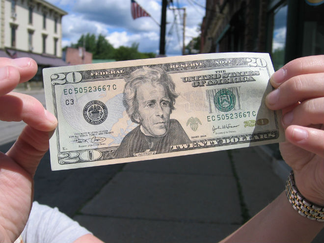 Inicialmente, nota de dez dólares seria alterada; Andrew Jackson, que estampa bilhetes de 20, foi ex-presidente do país e dono de escravos