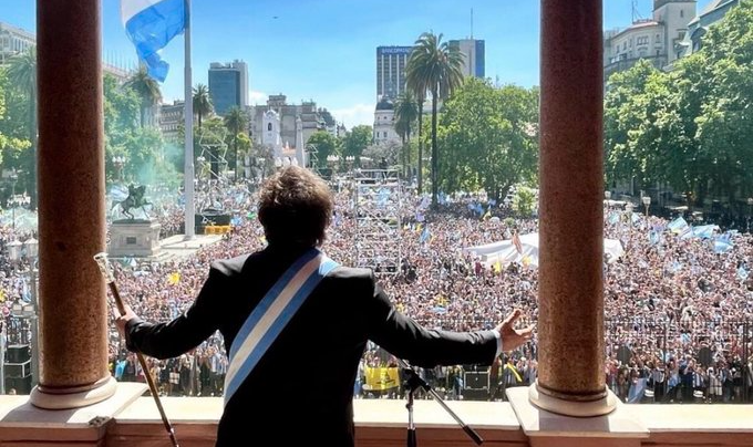 ‘Choque’ de Milei vai agravar caos econômico e social na Argentina