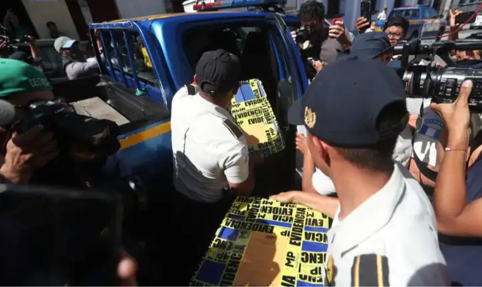 Suspeita de golpe na Guatemala: Ministério Público confisca urnas e atas eleitorais